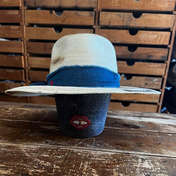Sample: Palm Hat